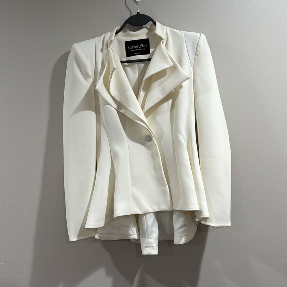 Small peplum blazer